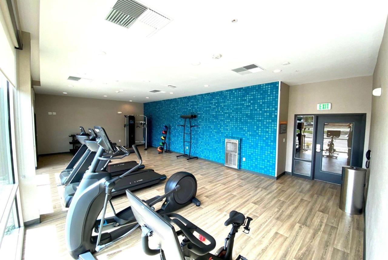 La Quinta Inn & Suites By Wyndham סנטרליה מראה חיצוני תמונה