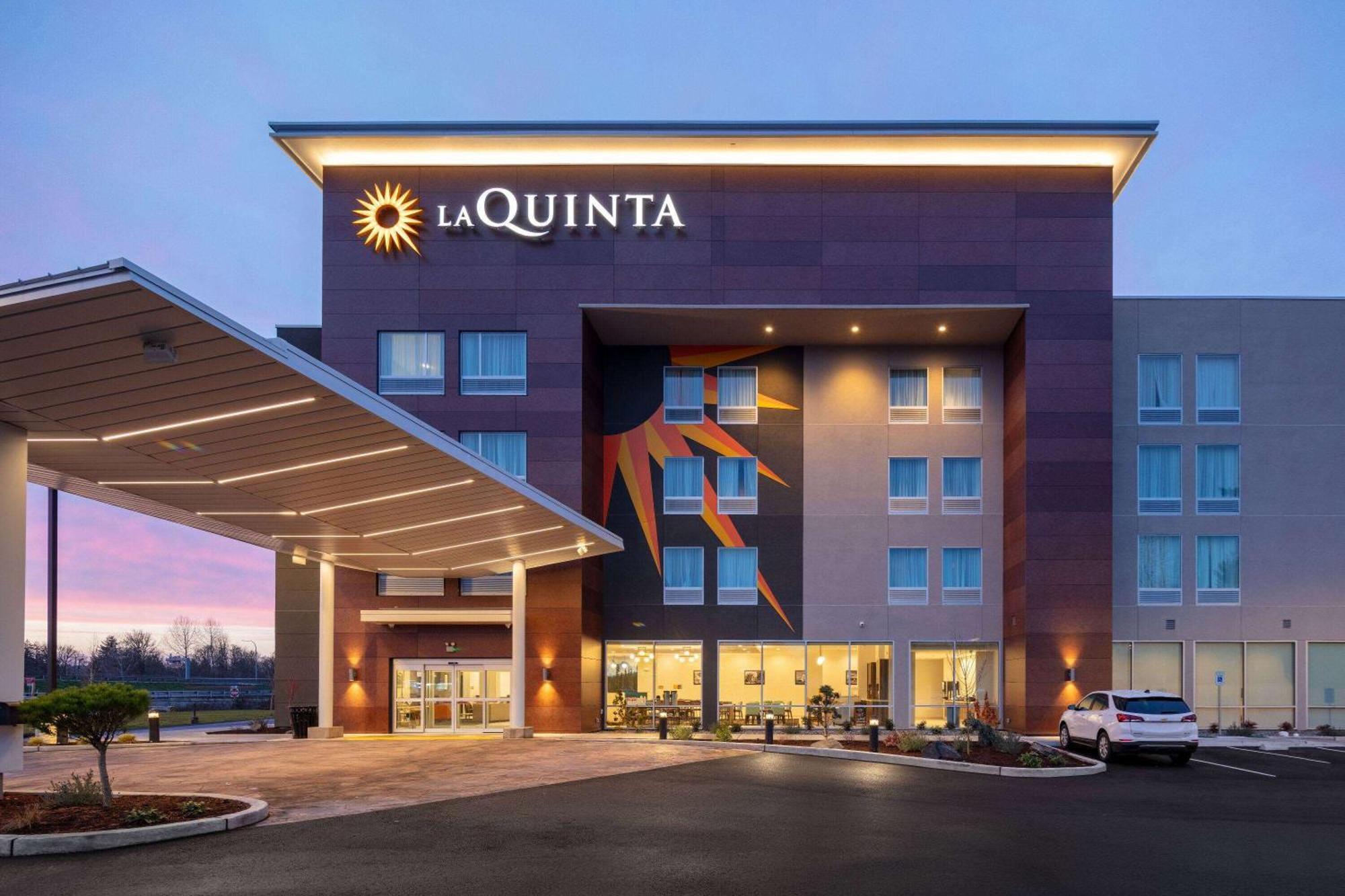 La Quinta Inn & Suites By Wyndham סנטרליה מראה חיצוני תמונה